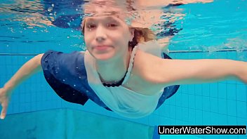 Young and hot teen Avenna in the pool